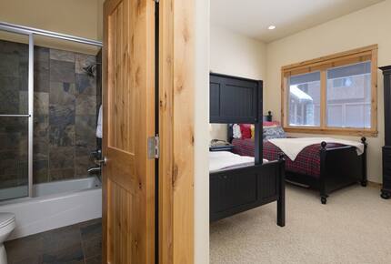 Equity Residences, Ski-In/Ski-Out Chalet at Big Sky Resort - Big Sky, Montana