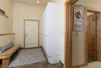 Equity Residences, Ski-In/Ski-Out Chalet at Big Sky Resort - Big Sky, Montana