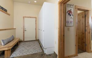 Equity Residences, Ski-In/Ski-Out Chalet at Big Sky Resort - Big Sky, Montana