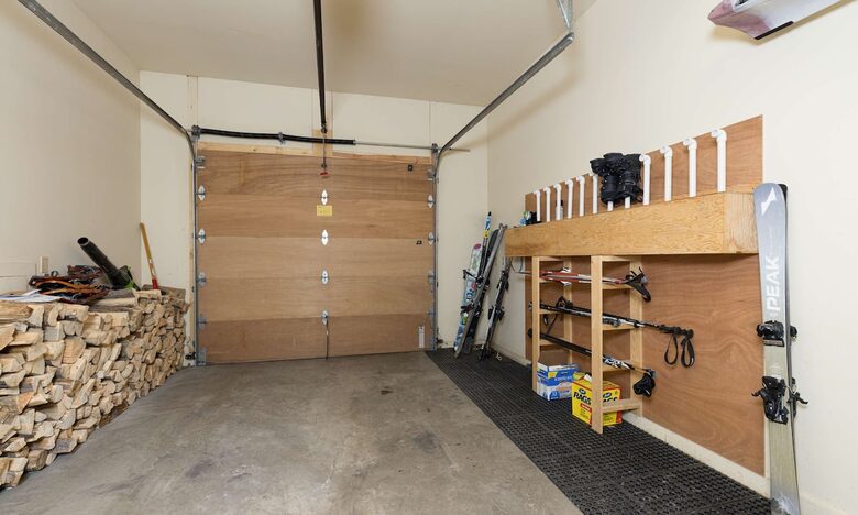 Equity Residences, Ski-In/Ski-Out Chalet at Big Sky Resort - Big Sky, Montana