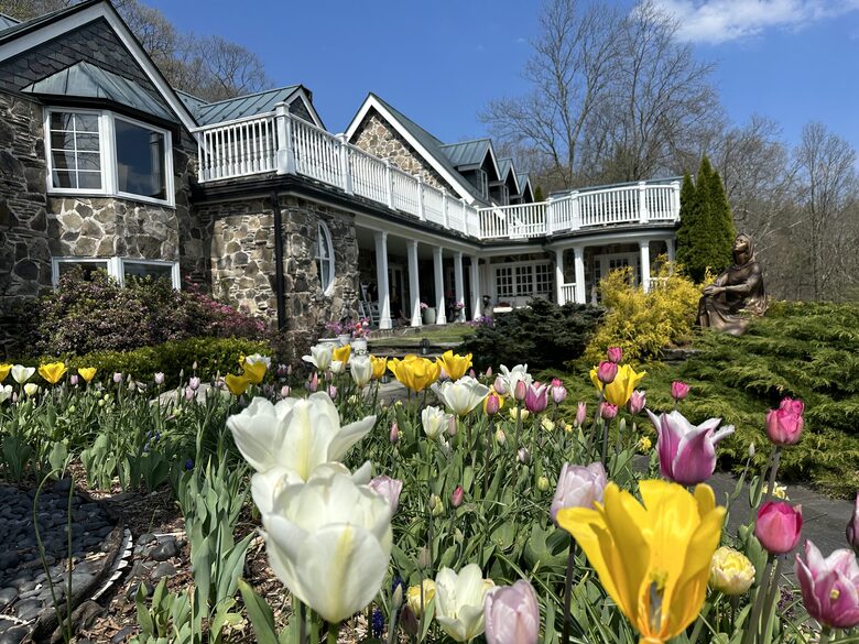 Easter's First Blooms at the Estate and Late April Exclusive Tulip Extravaganza - Woodstock, New York