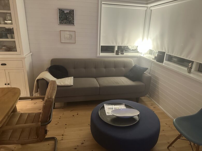 Inviting Town-Center residence With Cozy Lower Lounge - Akureyri, Iceland