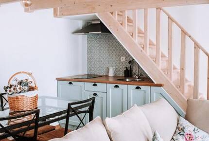 Elegant Farm-Style Escape - Povoa Da Isenta, Portugal