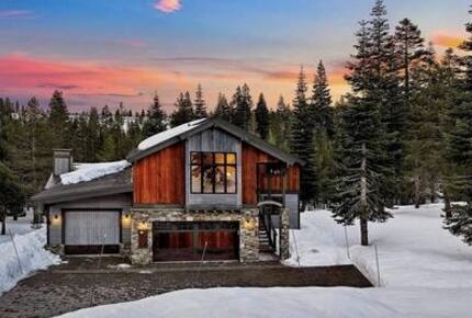 Award Winning Posh Truckee Ski Home by the Slopes - Truckee, California