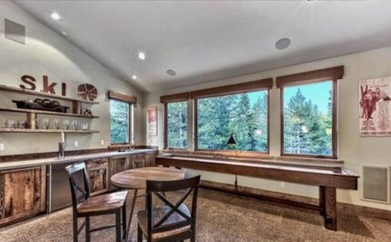 Award Winning Posh Truckee Ski Home by the Slopes - Truckee, California