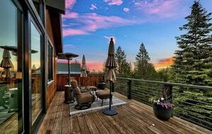 Award Winning Posh Truckee Ski Home by the Slopes - Truckee, California