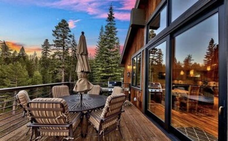 Award Winning Posh Truckee Ski Home by the Slopes - Truckee, California