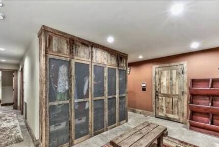 Award Winning Posh Truckee Ski Home by the Slopes - Truckee, California