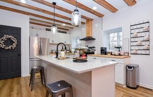 Cozy Hidden Woodland Retreat Near the Lake - Moneta, Virginia