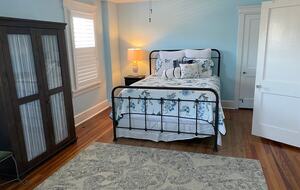 Charming Beach Home Dog Friendly with EV Charger - Margate City, New Jersey