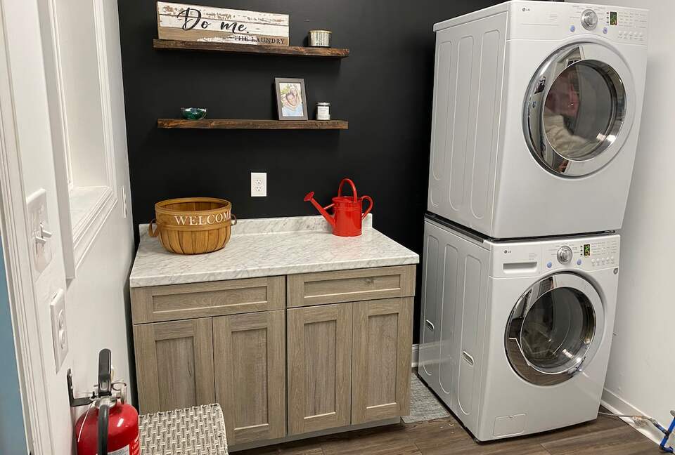 Charming Beach Home Dog Friendly with EV Charger - Margate City, New Jersey