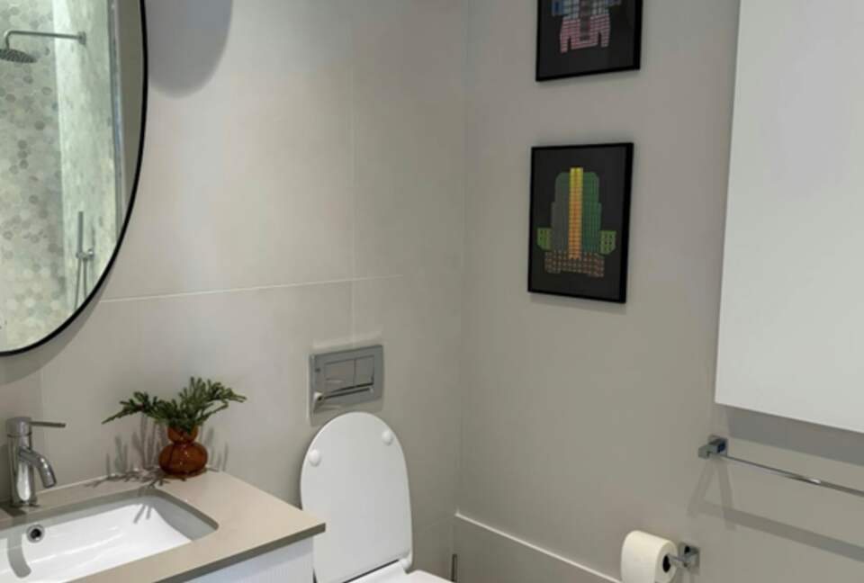 Chic Brooklyn Retreat with Skyline Views and a Private Rooftop Terrace - New York City, New York