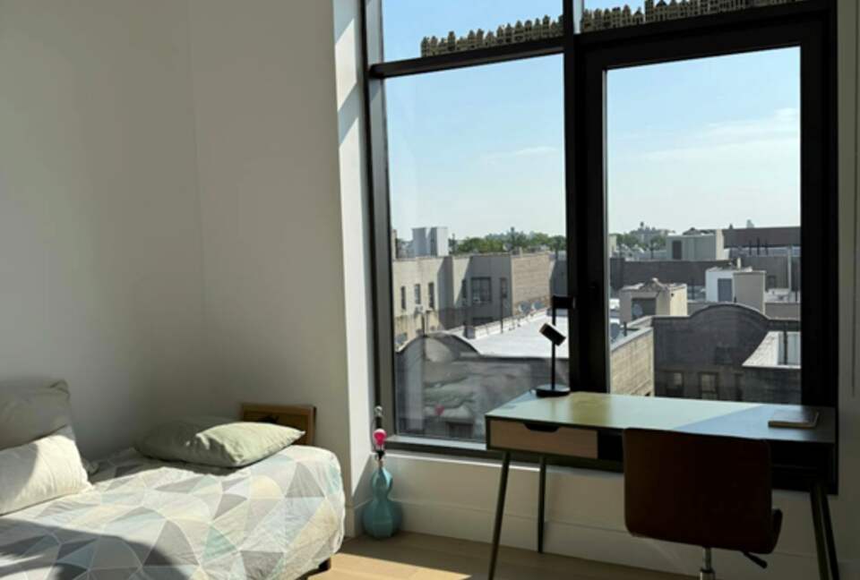 Chic Brooklyn Retreat with Skyline Views and a Private Rooftop Terrace - New York City, New York