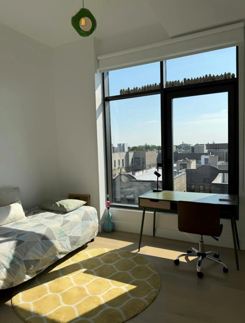 Chic Brooklyn Retreat with Skyline Views and a Private Rooftop Terrace - New York City, New York