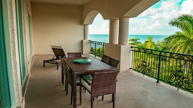 Luxury 3 Bedroom Beachfront Condo at the most desirable building in Cozumel. (The Landmark) - Cozumel, Mexico