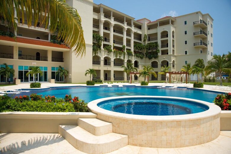 Luxury 3 Bedroom Beachfront Condo at the most desirable building in Cozumel. (The Landmark) - Cozumel, Mexico