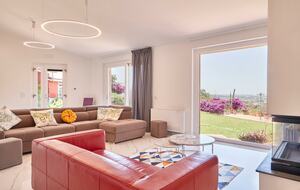 Refined Countryside Apartment Overlooking Capri - Altavilla Silentina, Italy