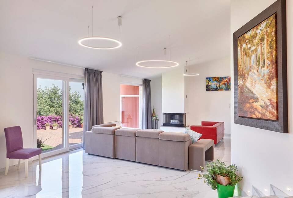 Refined Countryside Apartment Overlooking Capri - Altavilla Silentina, Italy