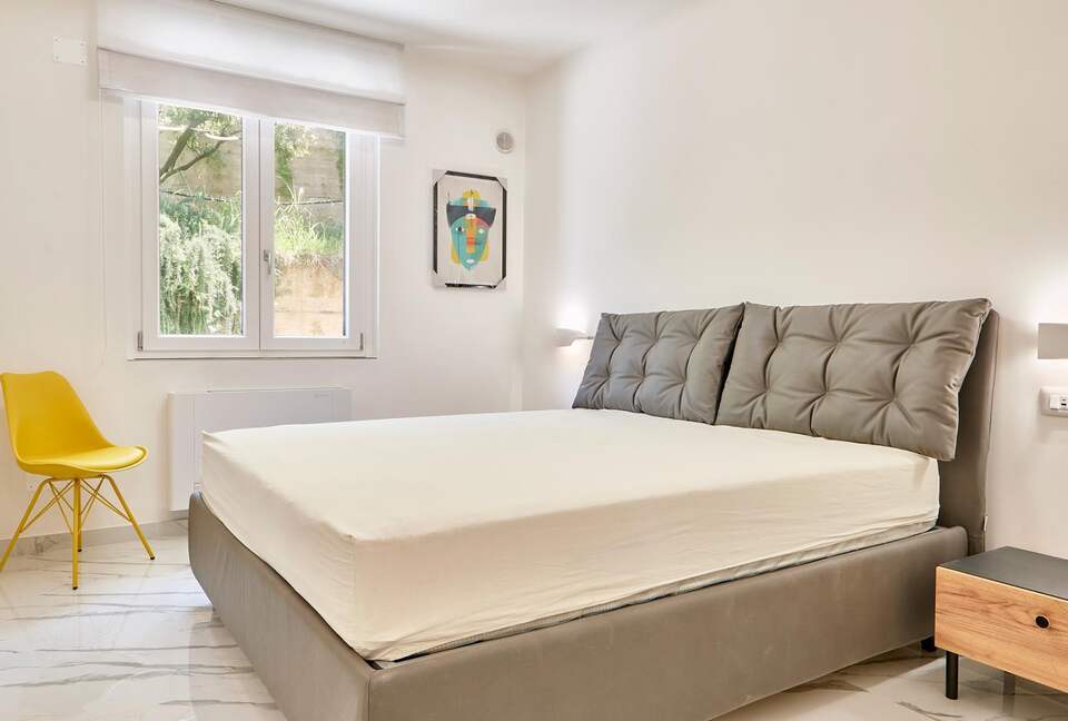 Refined Countryside Apartment Overlooking Capri - Altavilla Silentina, Italy