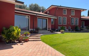 Refined Countryside Apartment Overlooking Capri - Altavilla Silentina, Italy