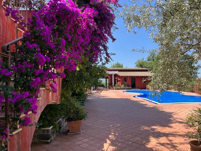 Refined Countryside Apartment Overlooking Capri - Altavilla Silentina, Italy