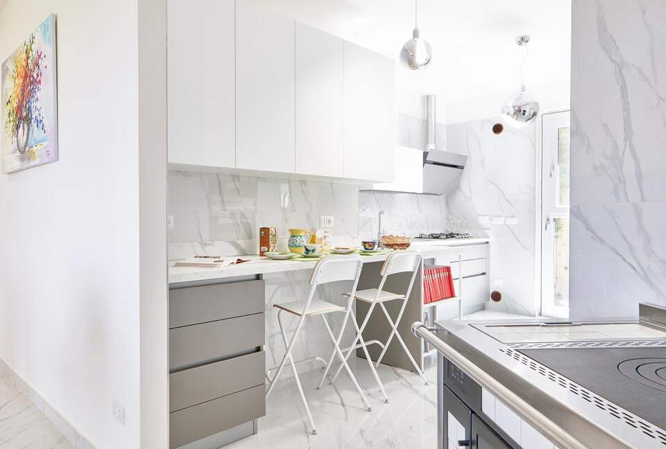 Refined Countryside Apartment Overlooking Capri - Altavilla Silentina, Italy