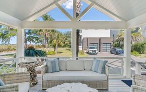 Marshfront Coastal Retreat on Saint Simons Island - Saint Simons Island, Georgia