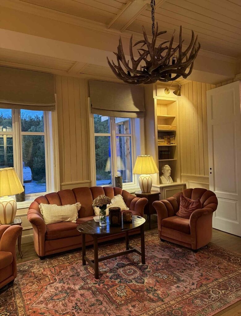 Your Own Boutique Hotel Overlooking Hedalsfjord - Skammestein, Norway