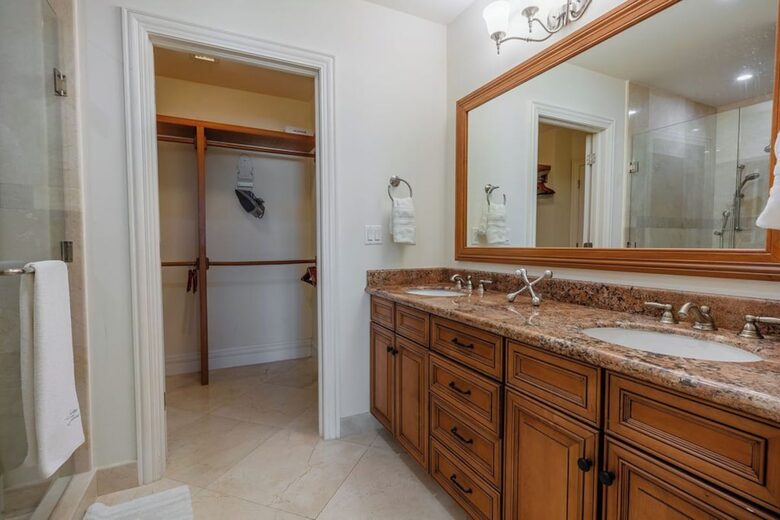 Luxury 3 Bedroom Beachfront Condo at the most desirable building in Cozumel. (The Landmark) - Cozumel, Mexico