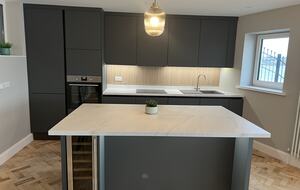 Inviting Seafront Escape on the Causeway Coast - Portrush, United Kingdom