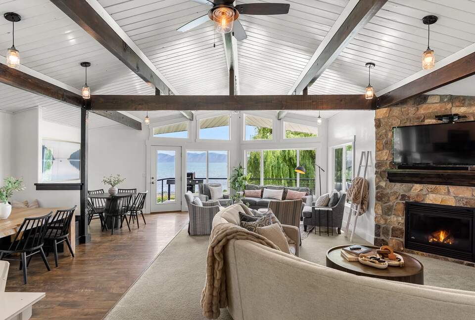 Bear Lake Grand Retreat | Stylish, Spacious, and Steps from the Water - Garden City, Utah