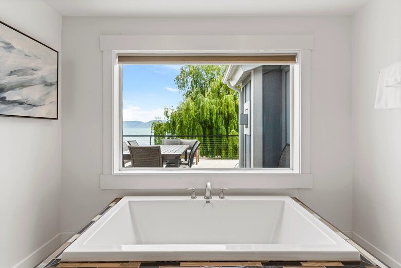 Bear Lake Grand Retreat | Stylish, Spacious, and Steps from the Water - Garden City, Utah