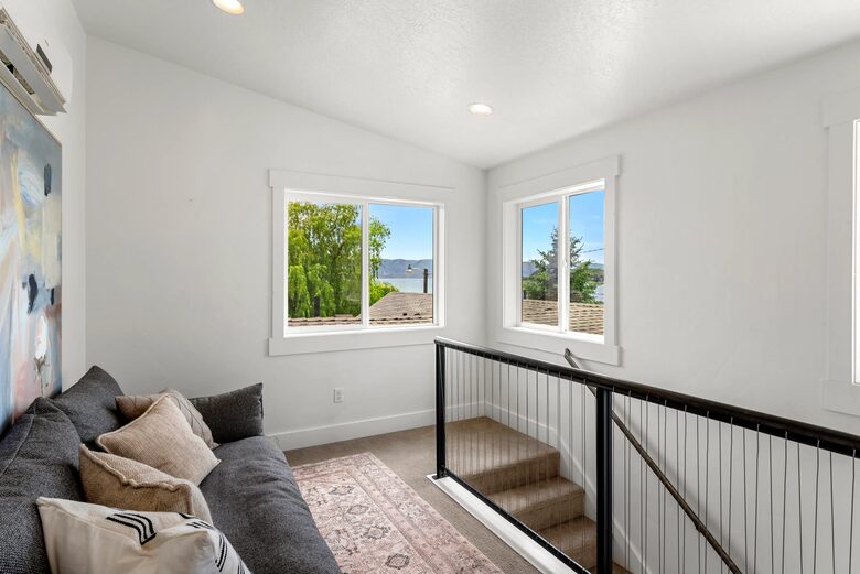 Bear Lake Grand Retreat | Stylish, Spacious, and Steps from the Water - Garden City, Utah