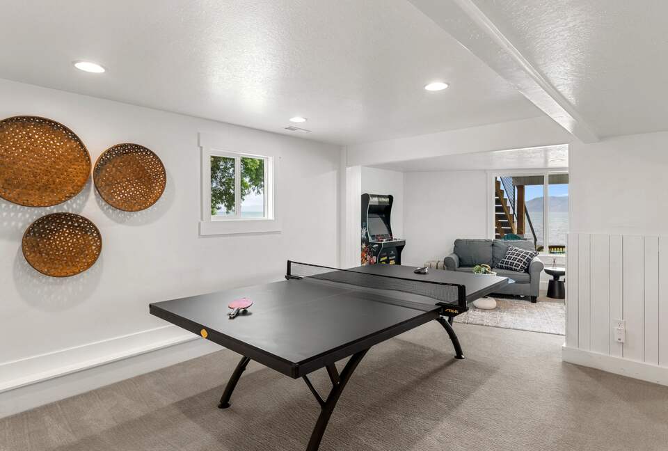 Bear Lake Grand Retreat | Stylish, Spacious, and Steps from the Water - Garden City, Utah