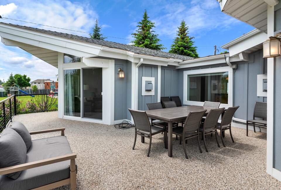 Bear Lake Grand Retreat | Stylish, Spacious, and Steps from the Water - Garden City, Utah