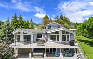 Bear Lake Grand Retreat | Stylish, Spacious, and Steps from the Water - Garden City, Utah