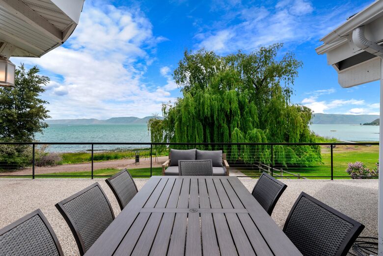 Bear Lake Grand Retreat | Stylish, Spacious, and Steps from the Water - Garden City, Utah