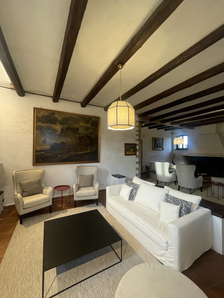 A Refined Umbrian Estate with Vineyards and Olive Groves - Gualdo Cattaneo, Perugia, Italy