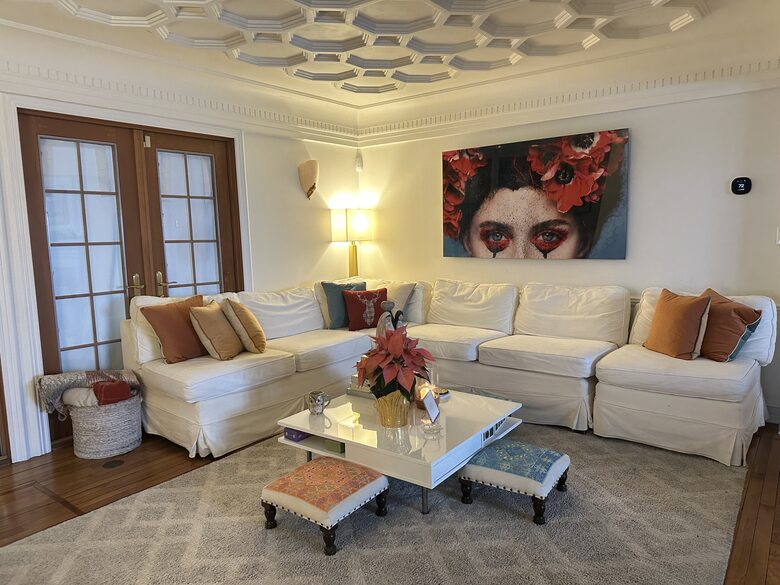 Easter's First Blooms at the Estate and Late April Exclusive Tulip Extravaganza - Woodstock, New York