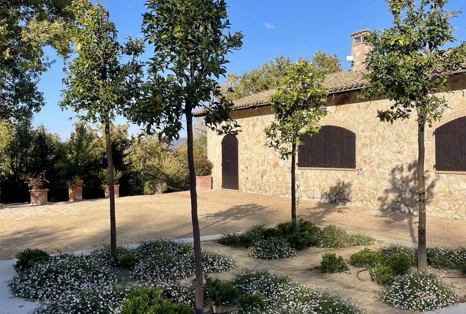 A Refined Umbrian Estate with Vineyards and Olive Groves - Gualdo Cattaneo, Perugia, Italy