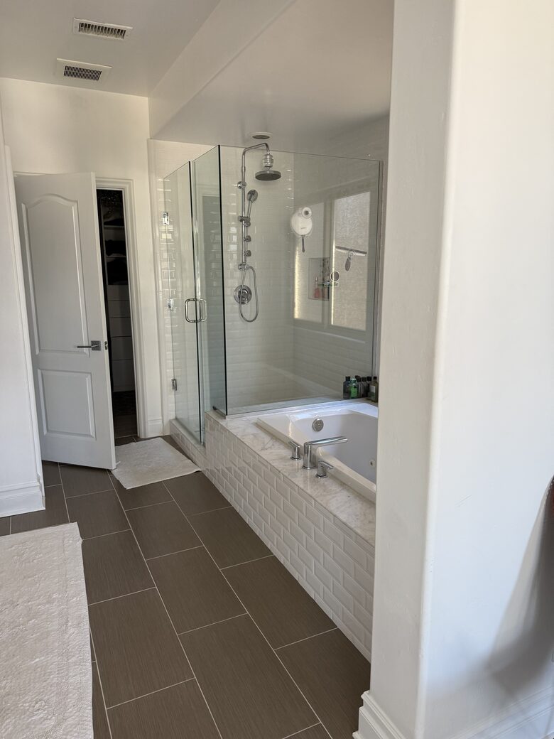 Master Bathroom Tub and Shower