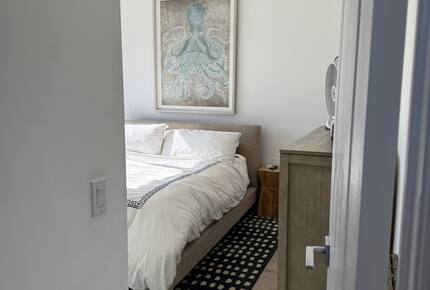 Entrance to Second Floor Corner Bedroom Queen