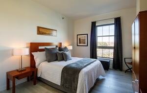 Top-Floor Luxury Suite Overlooking the Water & Montelago Village - Henderson, Nevada