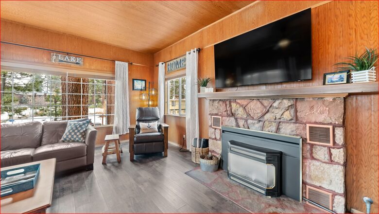 Walk-to-Heavenly Alpine Cabin - South Lake Tahoe, California