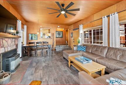 Walk-to-Heavenly Alpine Cabin - South Lake Tahoe, California