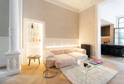 Elegant Heritage Home with Private Zen Garden - Antwerp, Belgium